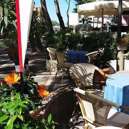 Hotel Adria Misano Adriatico Kültér fotó